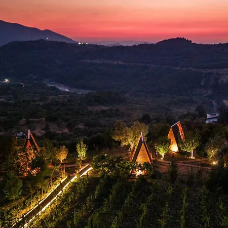 Funky And - Gaia Park Campismo de Luxo Tirana